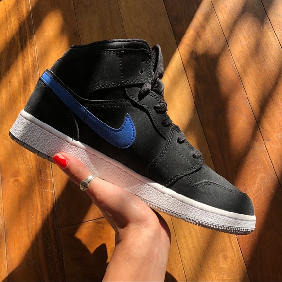 Nike Air Jordan 1 Mid Multi-Color Swoosh (GS) - Picture 3 of 5